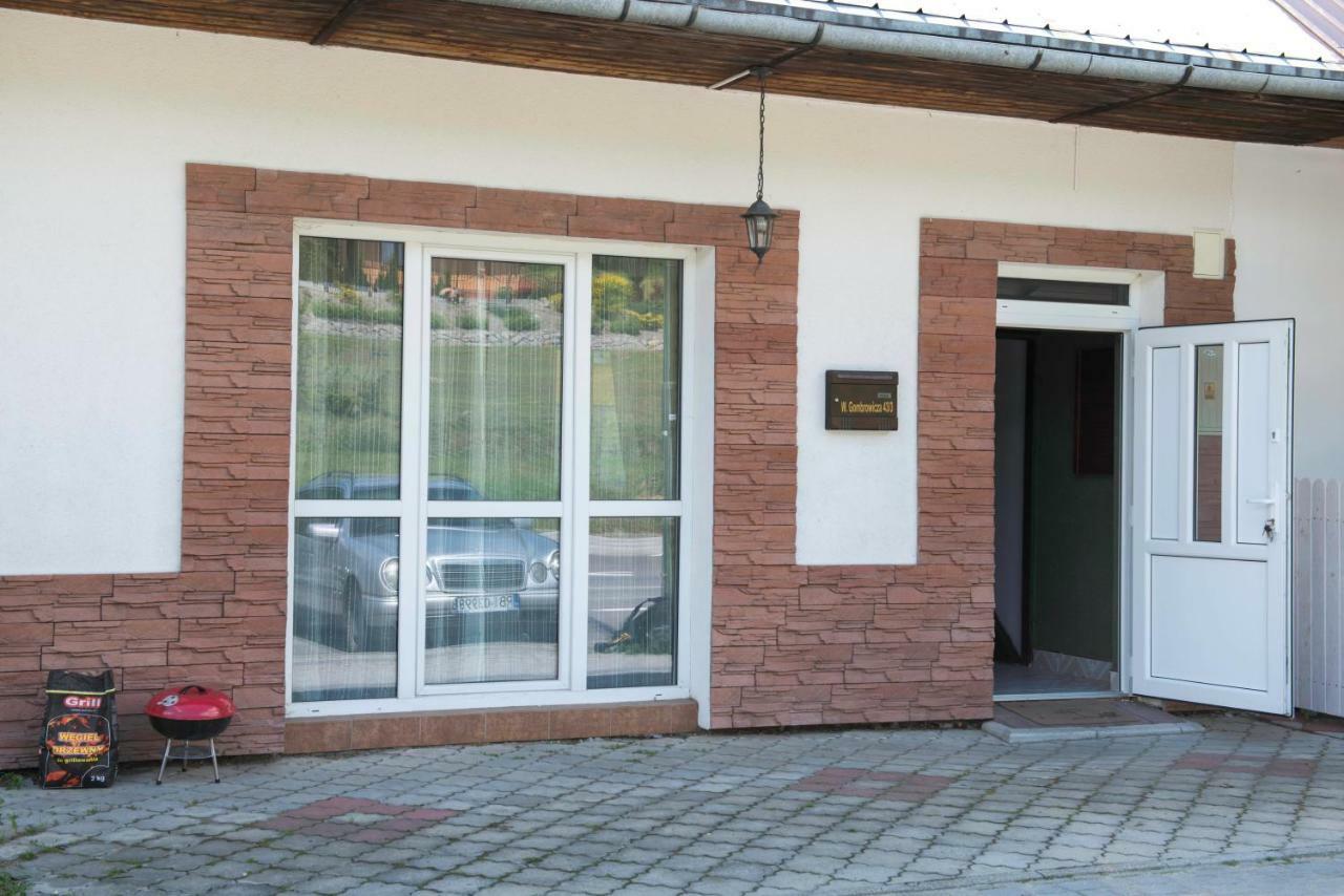 Апартаменты Apartament Szafa Устшики-Дольне Экстерьер фото