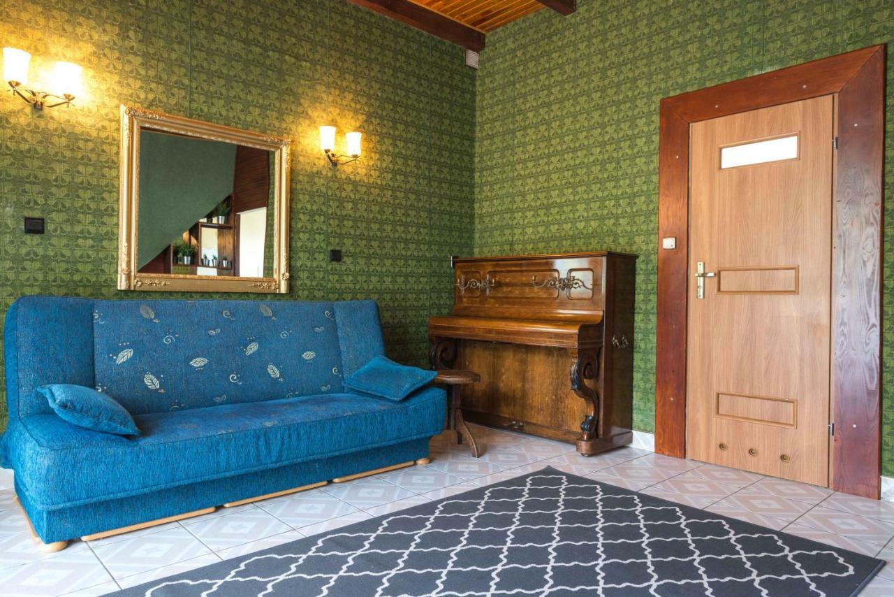 Апартаменты Apartament Szafa Устшики-Дольне Экстерьер фото